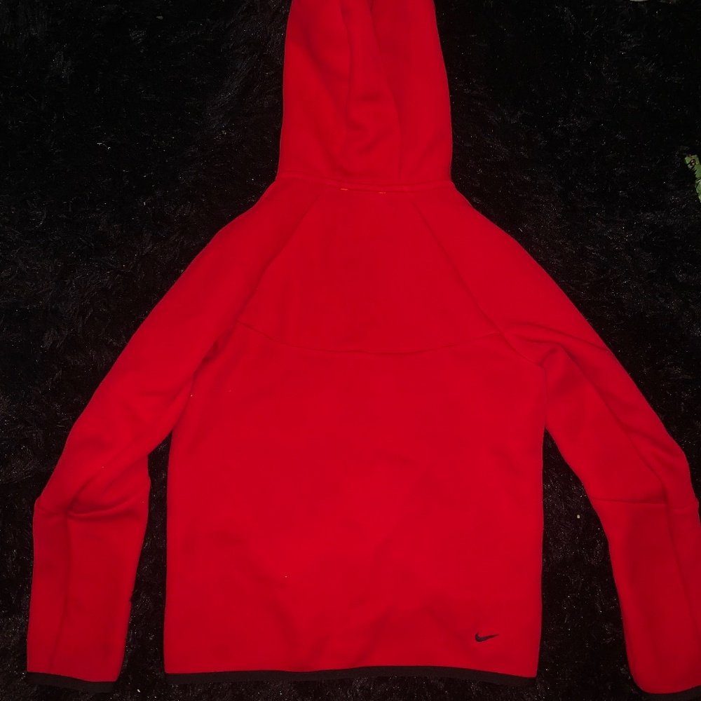 Red Nike Tech - image 1